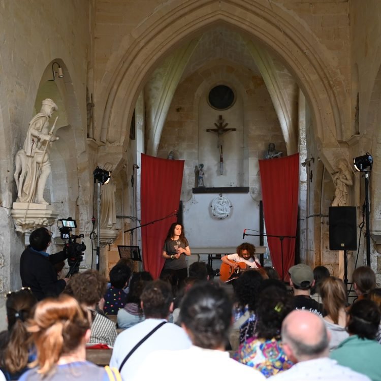 2023-le-bidule-rochelle-eglise
